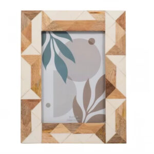 3D Wooden and Resin Modern Photo Frame for Tabletop and Wall Hanging