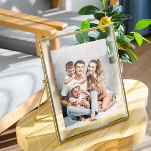 Best Selling Exclusive Design Modern Latest Unique Product Metal Frame Clear Glass Shine Gold Finished for Tabletop Photo Frame