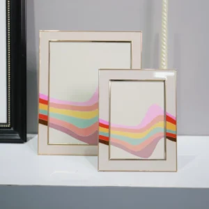 Designs Metal Photo Frame Tabletop Decorative Photo Holder Customized Shape Tabletop Metal and Hall Photo Frames