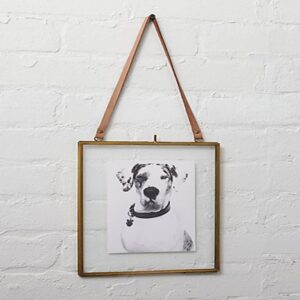 Glass Photo Frame With Floating Effect For Creative Display Of Photos And Art Prints