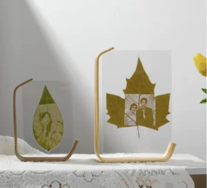 L Shaped Floating Acrylic Photo Frame with Wooden Stand Double Sided 6/7/8″ Leaf Carving Display