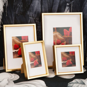 Light Luxury Handmade Aluminum Alloy Tabletop Photo Frame Horizontal Vertical Photo Printing Simple Design 6inch 7inch 8inch