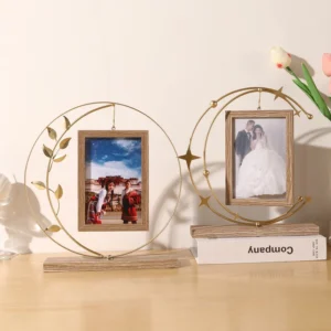 Luxury Vintage Iron Photo Frame Creative 6 Inch Metal Tabletop Ornament Living Room Desktop Decor & Creative Gift