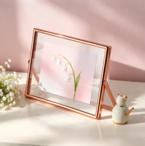 Minimalist INS Style Charming Rose Gold Electroplated Metal Transparent Glass Floating Photo Frame Fits 4*6 Inch Photo Display