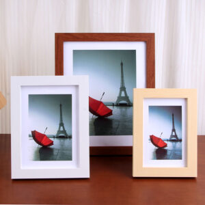 Modern High Quality Solid Wood Desktop Photo Frame Natural Wood Color with Organic Glass Display for Home Decoration