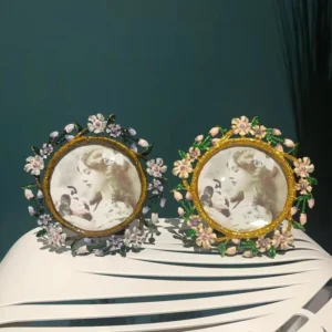 Photo Frame Custom Retro Enamel Color Couples Wedding Photo Frame Metal Creative European Seven inch Table Photo Frame