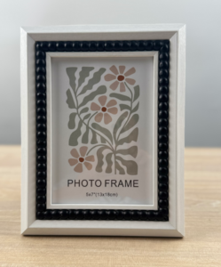 Portable Eco friendly Natural Wood Durable Lightweight Customized Logo Photo Frames for Home Decor Tabletop