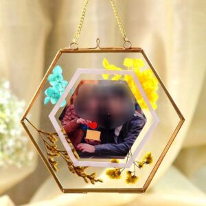 Stylish Metal Photo Frame for Living Room Tabletop Picture Display Luxury Metal Picture Frame for Home Desk Table Photo Display