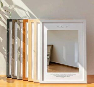 Unique Artistic Style Wall Decoration Suitable for Displaying Eco friendly Wooden Photo Frames in Home Offices